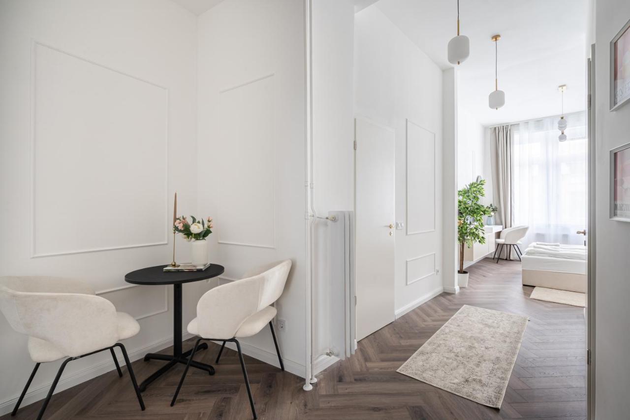 E13 - Grand Boulevard Heritage Suite - Best Location By Bqa Budapest Luaran gambar